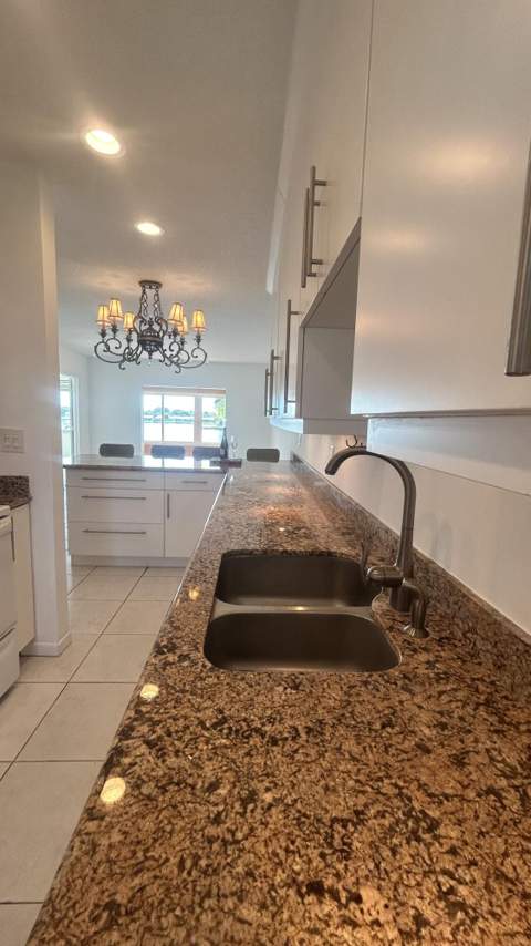 1118 Lake Terrace #217 H, Boynton Beach FL - photo 12 of 61