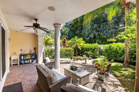 612 NE FRANCESCA Lane, Boca Raton FL - photo 9 of 48