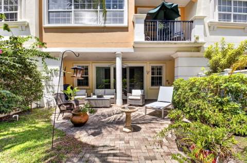 612 NE FRANCESCA Lane, Boca Raton FL - photo 11 of 48