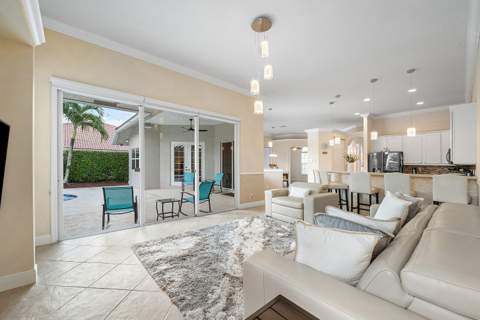 198 Cypress Trace, Royal Palm Beach FL - photo 13 of 43