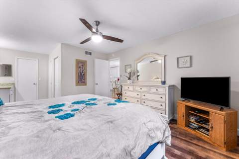 1241 NW 18th Avenue #102, Delray Beach FL - photo 22 of 36