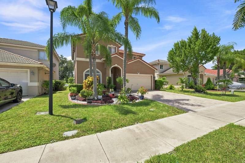 4 bedroom Single Family Residence at 5021 Pebblebrook Terrace, Banyan Trails, Coconut Creek — photo 3