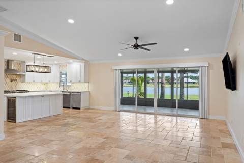 4303 Gator Trace Drive, Fort Pierce FL - photo 9 of 20