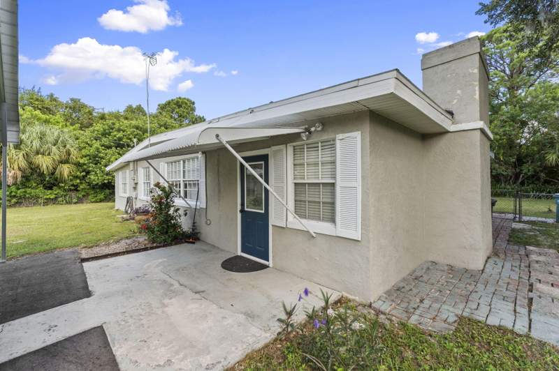 3 bedroom Single Family Residence at 3920 EDWARDS Road, METES AND BOUNDS, Fort Pierce — photo 1