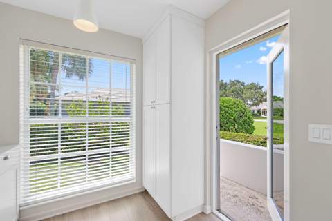 4 COUNTRY CLUB Circle, Village of Golf FL - photo 16 of 37