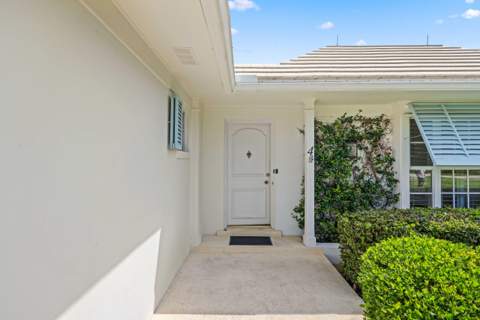 4 COUNTRY CLUB Circle, Village of Golf FL - photo 6 of 37