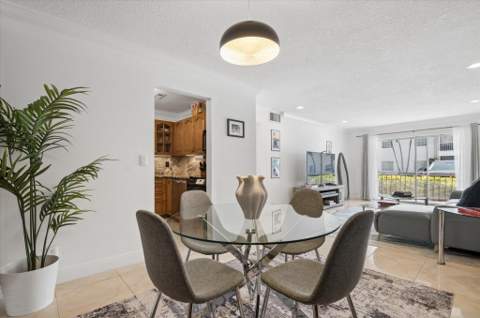 6287 Bay Club Drive #2, Fort Lauderdale FL - photo 6 of 23