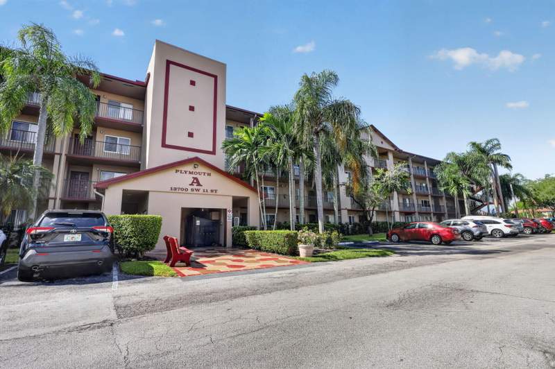 2 bedroom Condominium at 13700 SW 11th Street #203A, PLYMOUTH AT CENTURY VILLAGE, Pembroke Pines — photo 2