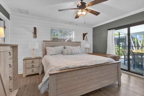 2488 NW South Manor Avenue, Stuart FL - photo 15 of 74