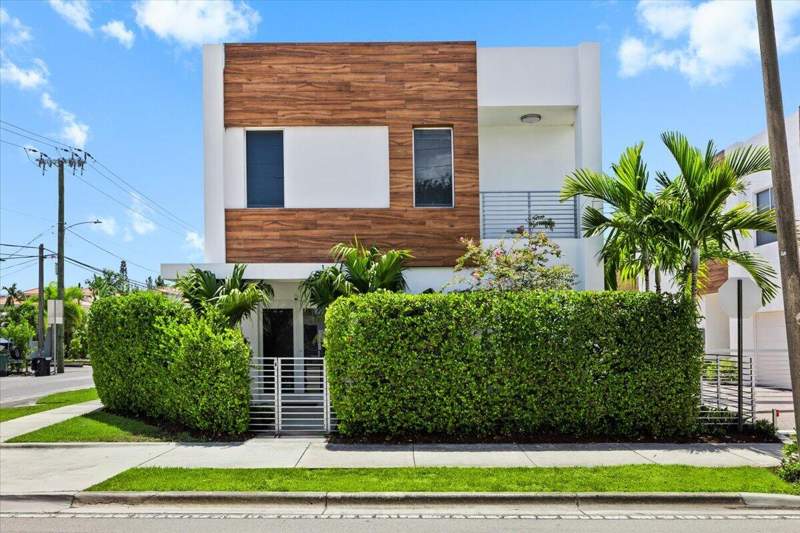 3 bedroom Townhouse at 1255 NE 18th Avenue, Lake Ridge, Fort Lauderdale — photo 3