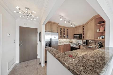 340 Sunset Drive #806, Fort Lauderdale FL - photo 12 of 40