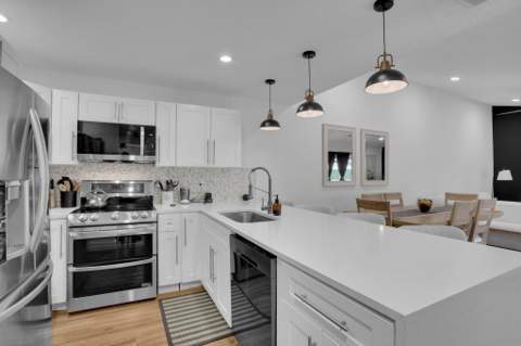 4180 N Landar Drive, Lake Worth FL - photo 8 of 35