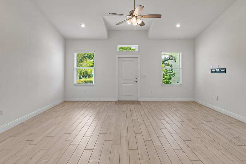 3 bedroom Single Family Residence at 275 SW Elderberry Drive, Port St Lucie Section 34, Port St. Lucie — photo 1