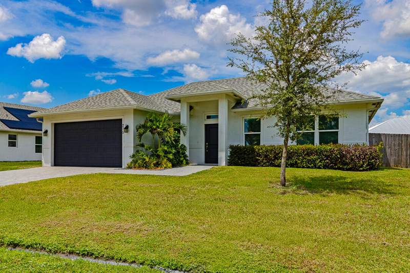3 bedroom Single Family Residence at 275 SW Elderberry Drive, Port St Lucie Section 34, Port St. Lucie — photo 2