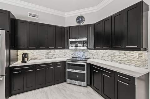 20317 Hacienda Court, Boca Raton FL - photo 18 of 107