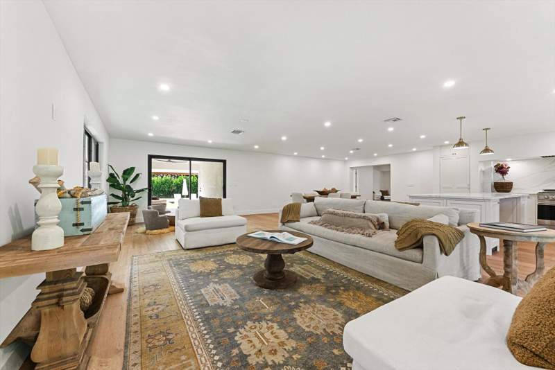 6 bedroom Single Family Residence at 4456 Hickory Drive, PGA National Golf Club Estates 1, Palm Beach Gardens — photo 5