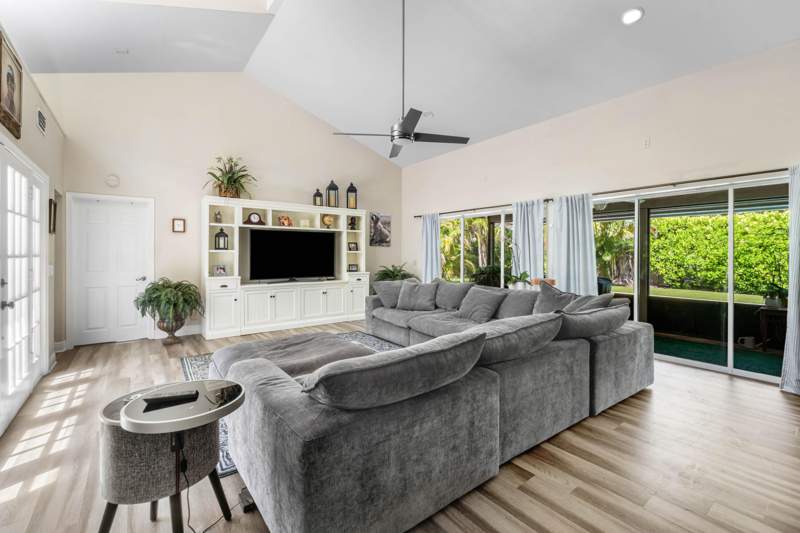 3 bedroom Single Family Residence at 123 Coco Lane, Maplewood Ph 1, Jupiter — photo 4