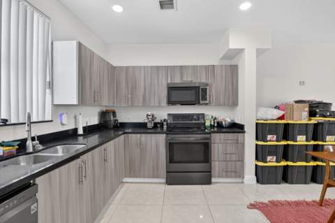 1705 Johnson Street #C, Hollywood FL - photo 10 of 48