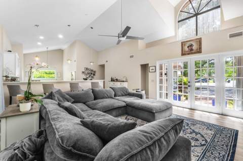 123 Coco Lane, Jupiter FL - photo 6 of 37