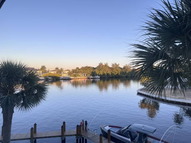 800 ANDREWS Avenue #14