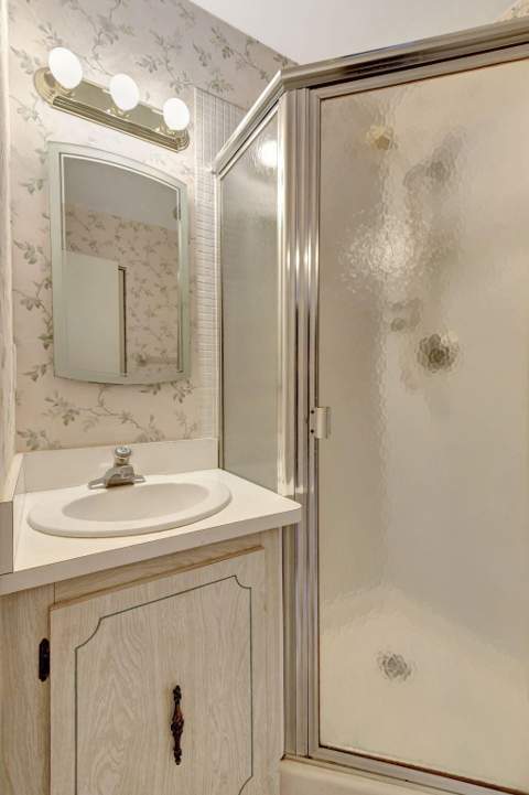 1670 NW 18th Avenue #202, Delray Beach FL - photo 17 of 33