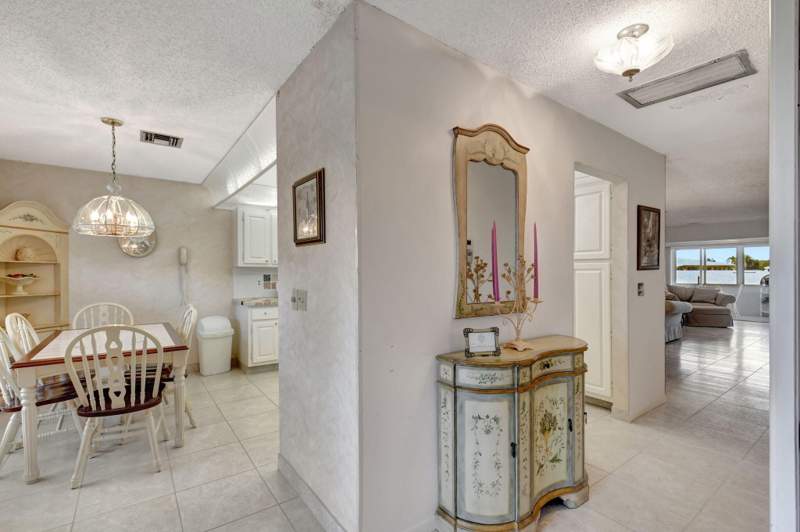 2 bedroom Condominium at 1670 NW 18th Avenue #202, Pines Of Delray North Condo, Delray Beach — photo 4