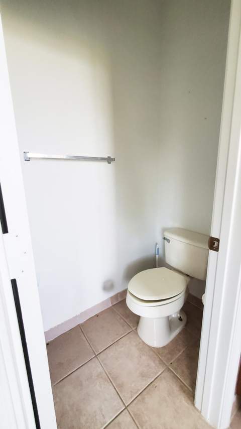 3051 Laurel Ridge Circle, Riviera Beach FL - photo 10 of 19
