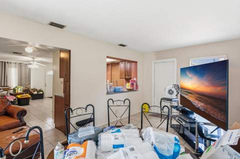 4818 NW 58th Street, Tamarac FL - photo 12 of 34
