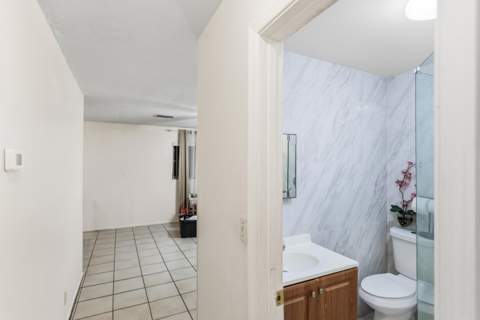 4818 NW 58th Street, Tamarac FL - photo 16 of 34