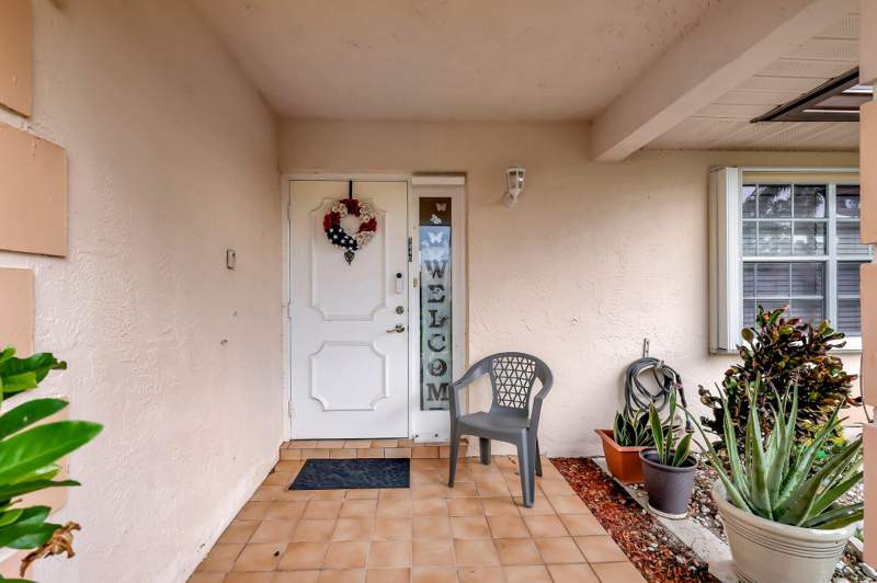 2 bedroom Condominium at 5840 Summerfield Court, The Grove Condominium Section 1, Fort Pierce — photo 3