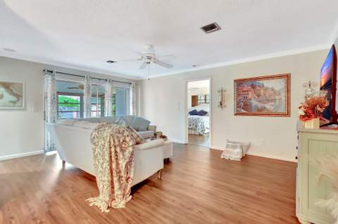 5840 Summerfield Court, Fort Pierce FL - photo 9 of 27