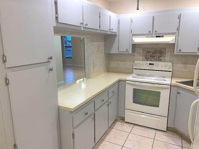 2 bedroom Condominium at 801 Sky Pine Way #D2, Pine Ridge North Village IV Condo, Greenacres — photo 5