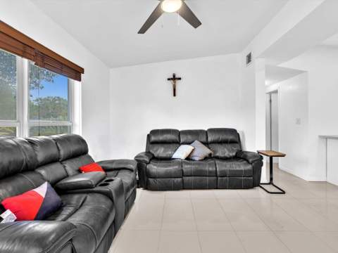 1580 NE 43rd Court, Pompano Beach FL - photo 15 of 38