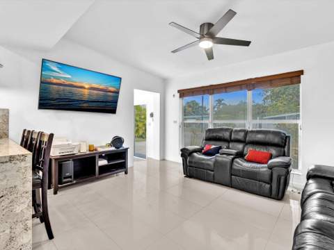 1580 NE 43rd Court, Pompano Beach FL - photo 17 of 38