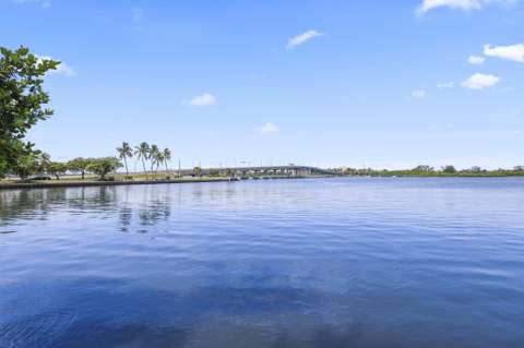 2860 S Ocean Boulevard #302, Palm Beach FL - photo 7 of 40