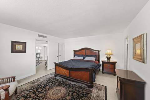 2860 S Ocean Boulevard #302, Palm Beach FL - photo 22 of 40