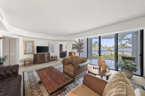 2860 S Ocean Boulevard #302, Palm Beach FL - photo 14 of 40