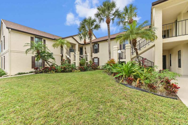 3 bedroom Condominium at 3385 Jog Park Drive, Park Pointe, Greenacres — photo 2