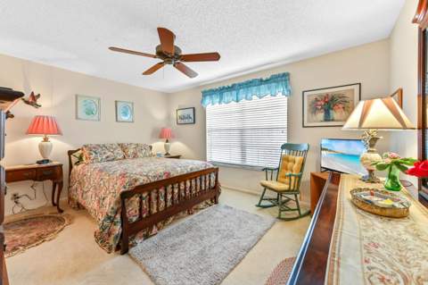 3385 Jog Park Drive, Greenacres FL - photo 13 of 27