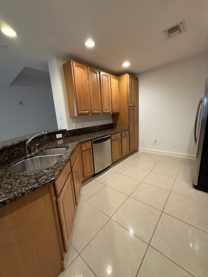 2 bedroom Condominium at 16101 Emerald Estates Drive #153, Weston 55 Plus Condo, Weston — photo 2