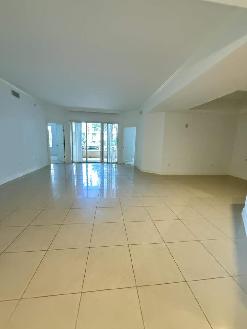 2 bedroom Condominium at 16101 Emerald Estates Drive #153, Weston 55 Plus Condo, Weston — photo 5