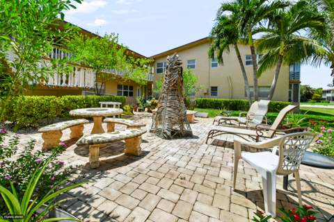 203 Coventry I, West Palm Beach FL - photo 17 of 41