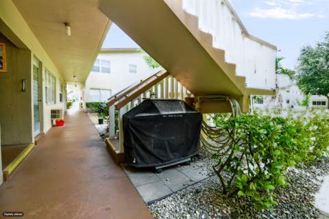 203 Coventry I, West Palm Beach FL - photo 18 of 41