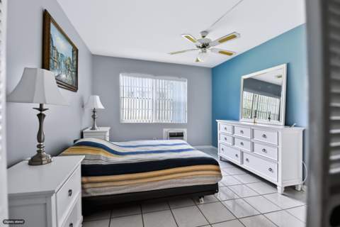 203 Coventry I, West Palm Beach FL - photo 9 of 41