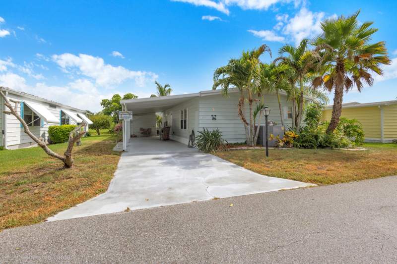 2 bedroom Manufactured Home at 360 NE Jade Circle, Pinelake Village Unrec, Jensen Beach — photo 4