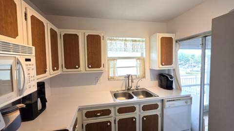 2100 NE 38th Street #219, Lighthouse Point FL - photo 8 of 26