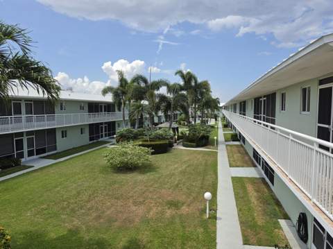 2100 NE 38th Street #219, Lighthouse Point FL - photo 21 of 26