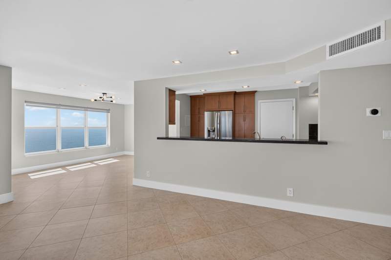 3 bedroom Condominium at 3900 Galt Ocean Drive #2417, PLAYA DEL MAR CONDO, Fort Lauderdale — photo 3
