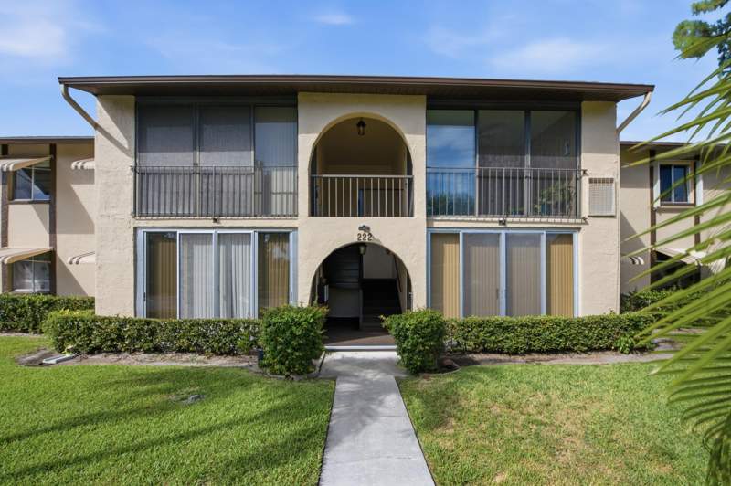 2 bedroom Condominium at 222 Pine Hov Circle #A-2, Pine Ridge Condo 02 South, Greenacres — photo 2