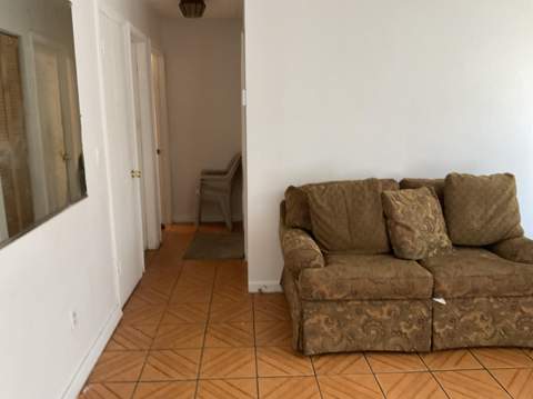 211 NE 27th Avenue, Boynton Beach FL - photo 7 of 14